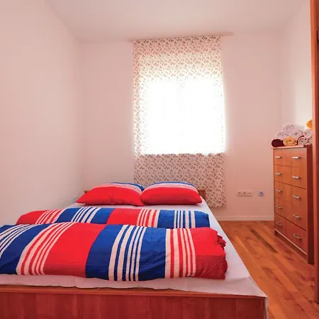 Gorgeous In With Swimming Pool Apartmán