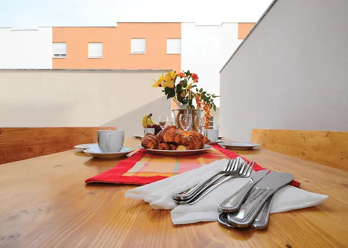 In With Outdoor Swimming Pool Appartement *